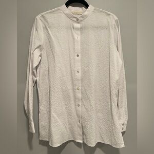 Eileen Fisher Ivory Textured Mandarin Collar Button Front Top.
Size M